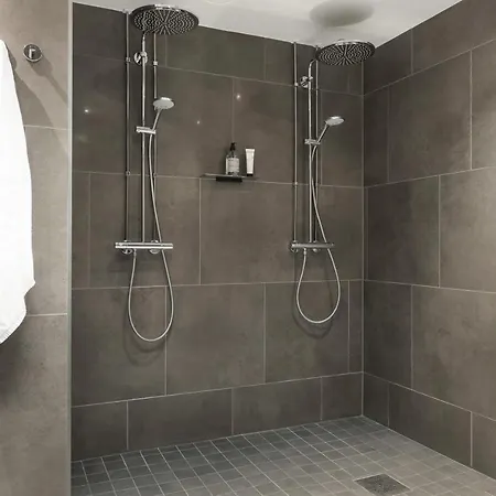 Noli Soernaeinen Hotel 4*